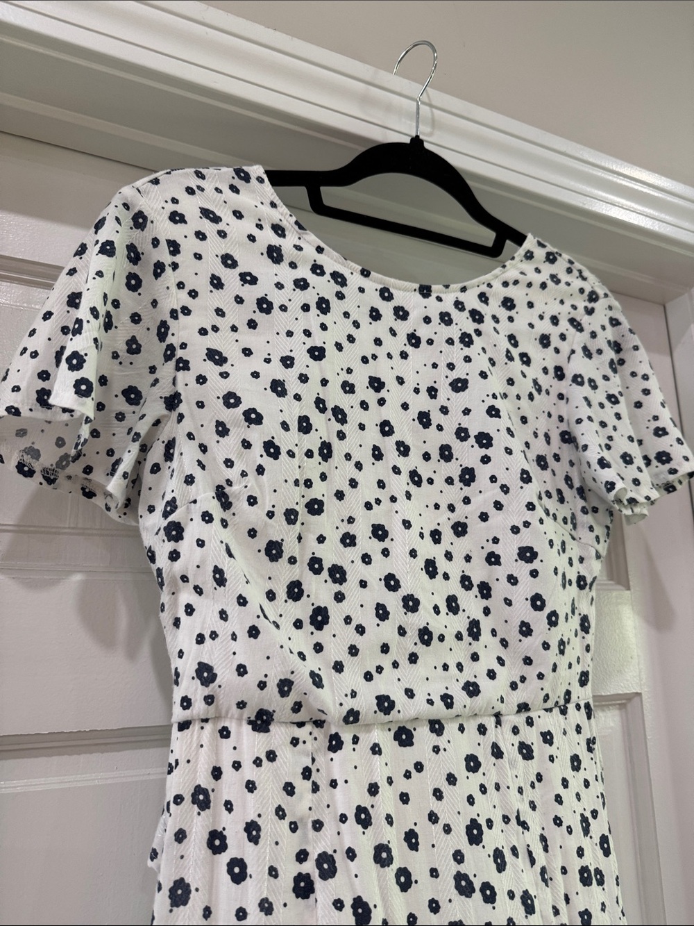 Princess Polly White & Navy Floral Short Sleeve Fit-and-Flare Dress Open Back - Picture 4 of 16